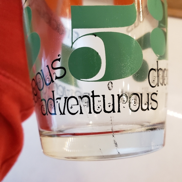 Vintage 'What's Your Number?' Retro Glass Cocktail Shaker - Picture 5 of 6